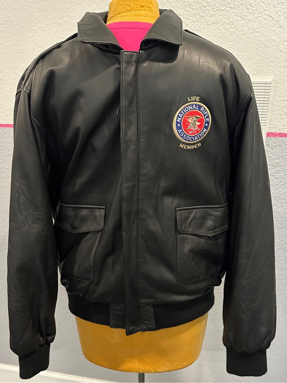 VINTAGE Burks Bay Leather Jacket Mens L Black Bomber Genuine NRA Life Member 90s